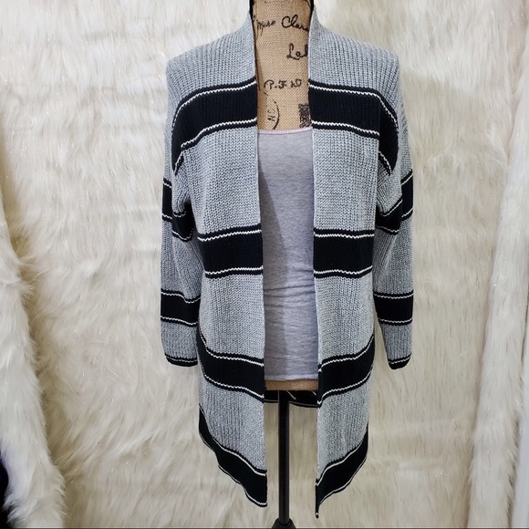 GAP Sweaters - Gap long sleeve sweater open cardigan